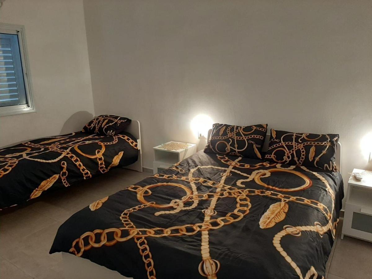 Romy Suites Deluxe Netanya Exteriör bild